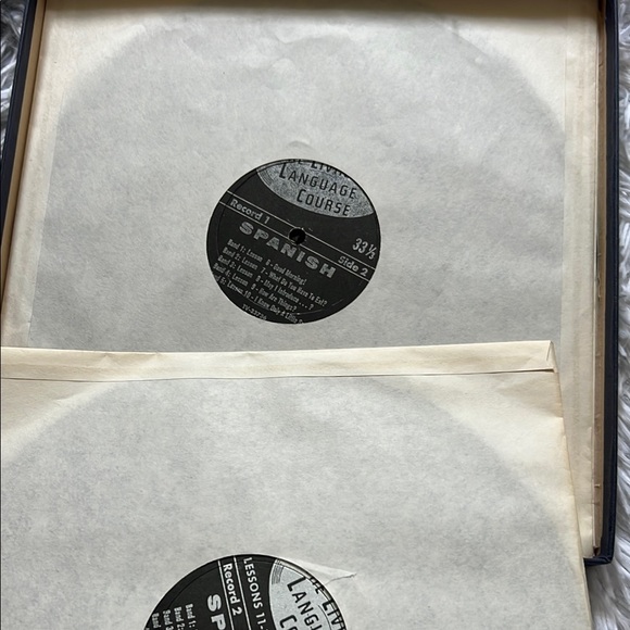 Fluent French or Spanish Language Course Set - Picture 6 of 9